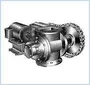 Rotary airlock valve under cyclone